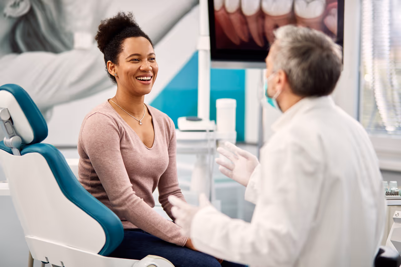 How Does a Dentist Do an Oral Cancer Screening?